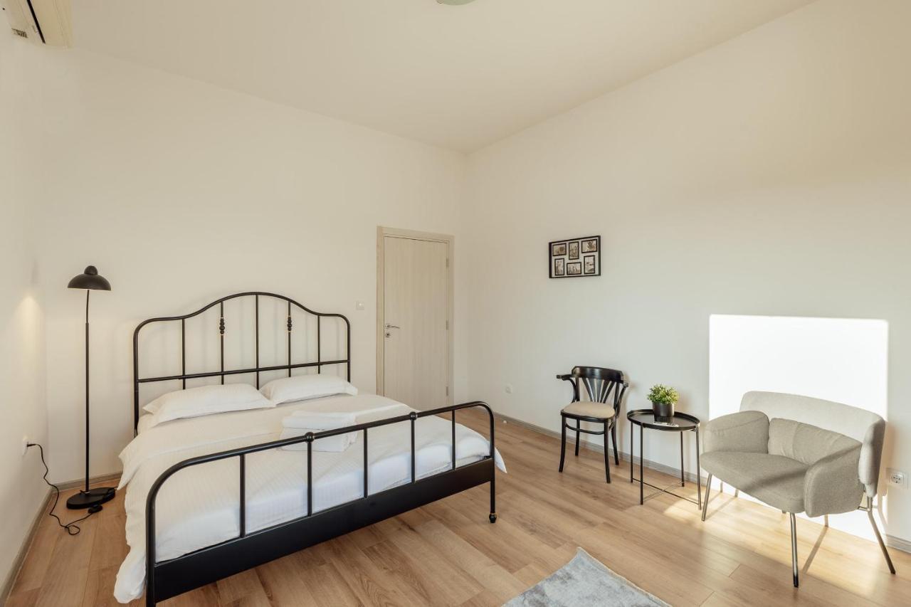 City Port Apartment Herceg Novi Exterior photo